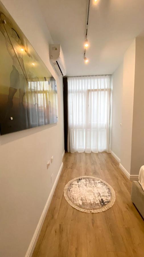 טיראנה Centrally Located Glamorous Bright Apt Near Bazaar מראה חיצוני תמונה